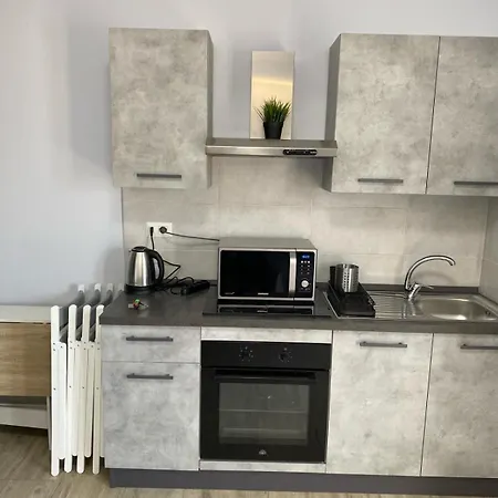 Fcoairporthouse Apartamento *