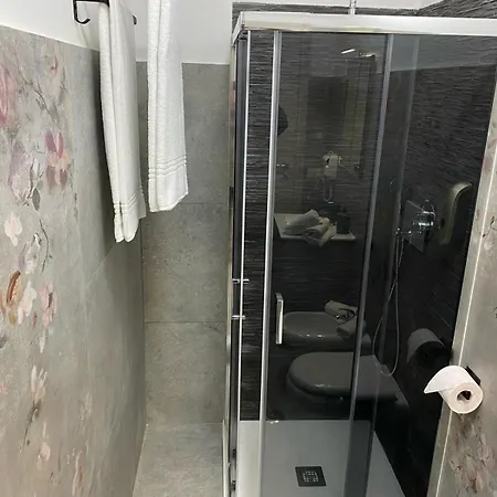 Апартаменты Fcoairporthouse *