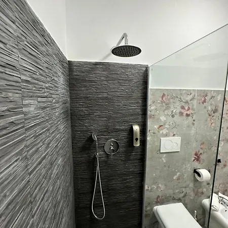 Fcoairporthouse Apartamento *