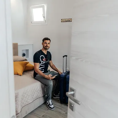 Apartamento Fcoairporthouse *