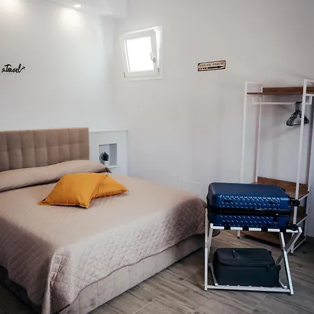 Fcoairporthouse